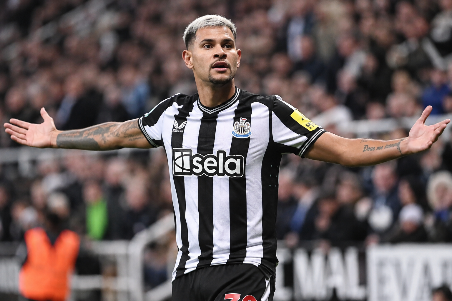 Bruno Guimarães Arsenal transfer target playing for Newcastle United